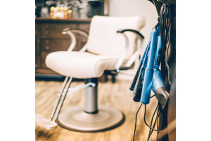 BEST SALON ACCESSORIES IN 2024