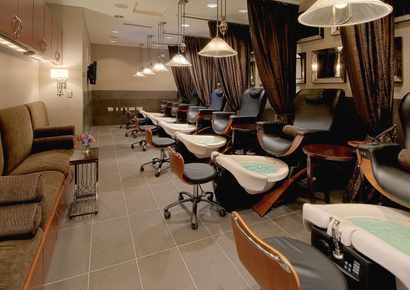 Top 10 Tips When Buying a Pedicure Chair