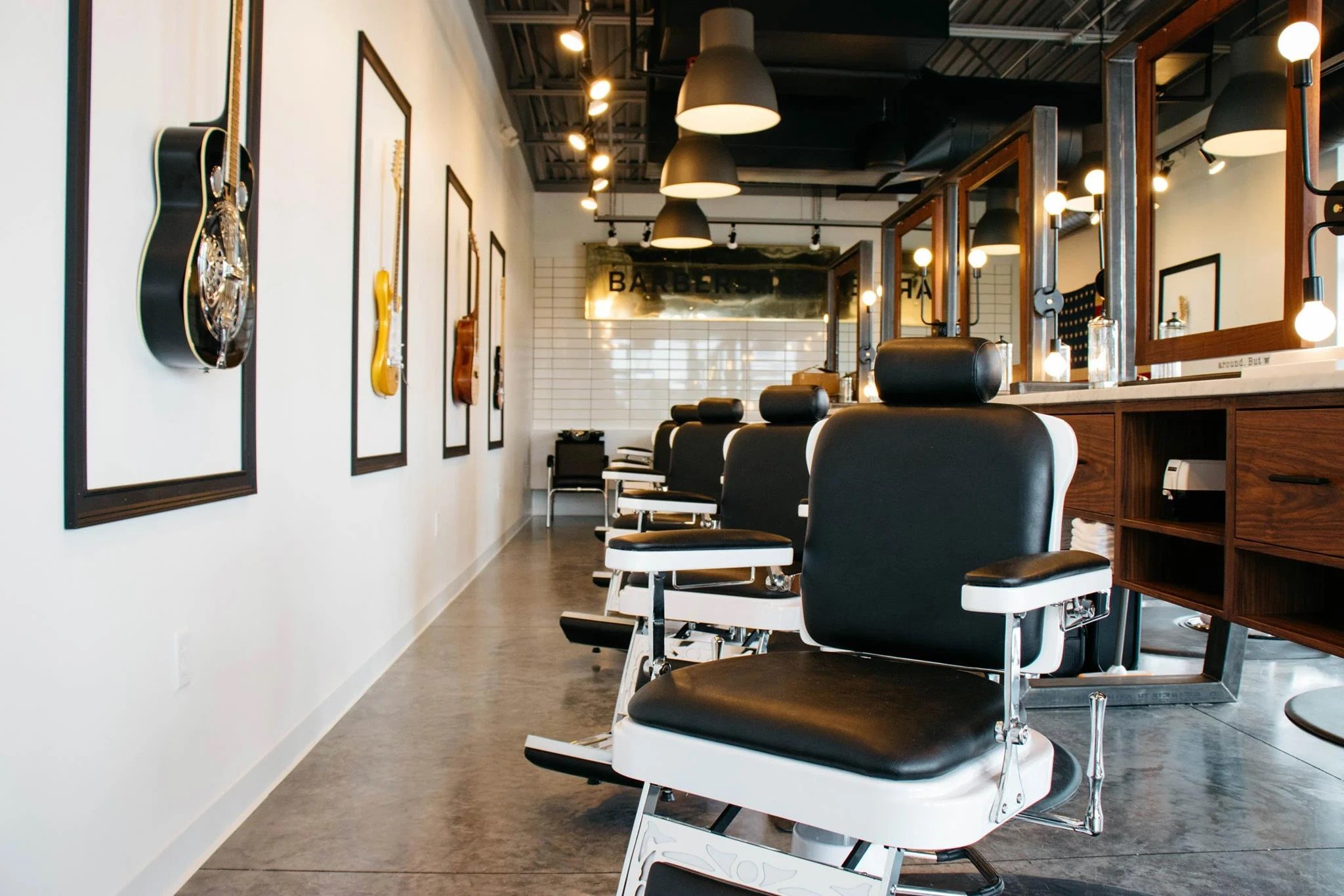 Best Barber Chairs: 2025 Top Picks